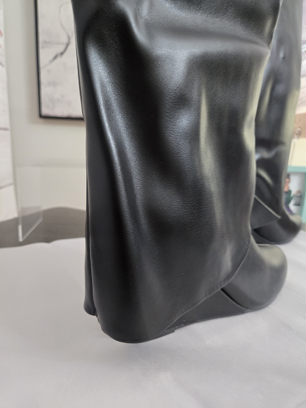 NWOB Dominique Nicole Zayla Black Tall Wedge Boots Size 12W - Picture 3 of 16